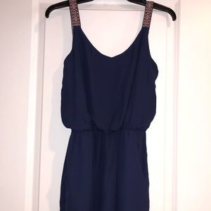 Juniors size S romper 💙